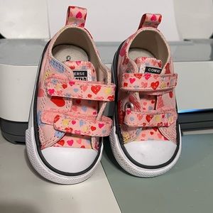 Toddler girl converse